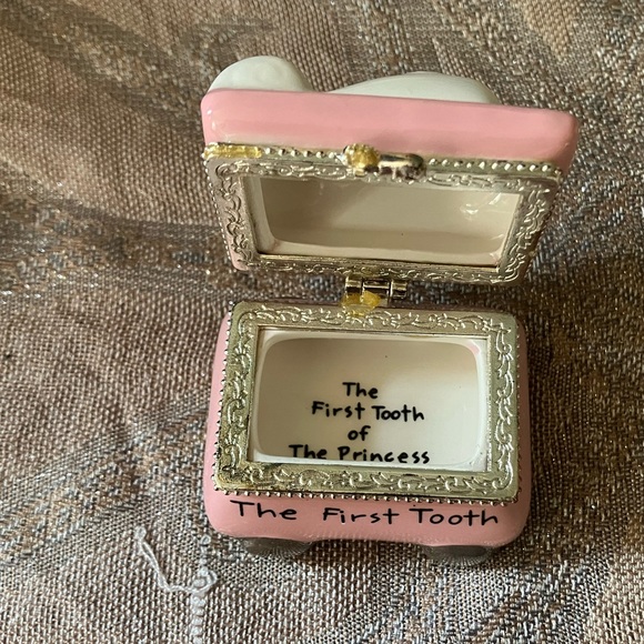 Trade 🌟New Princess Mud Pie (1st tooth & 1st Curl) - Picture 5 of 11